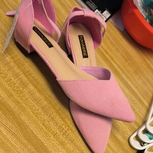 Women's Pink Flats